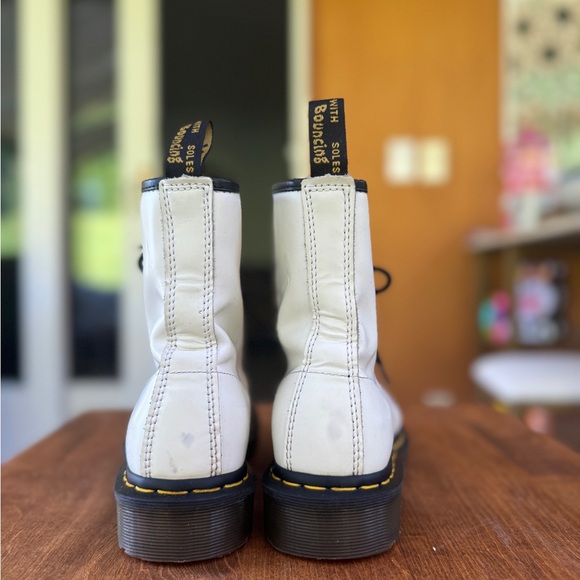 Doc Martens 1460 Smooth Leather Lace Up Boots - Picture 9 of 11